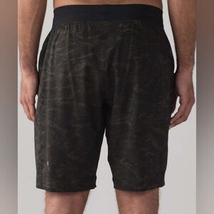 Lululemon T.H.E. Short Luxtreme Liner 9" Kinetic Green Multi Sz M